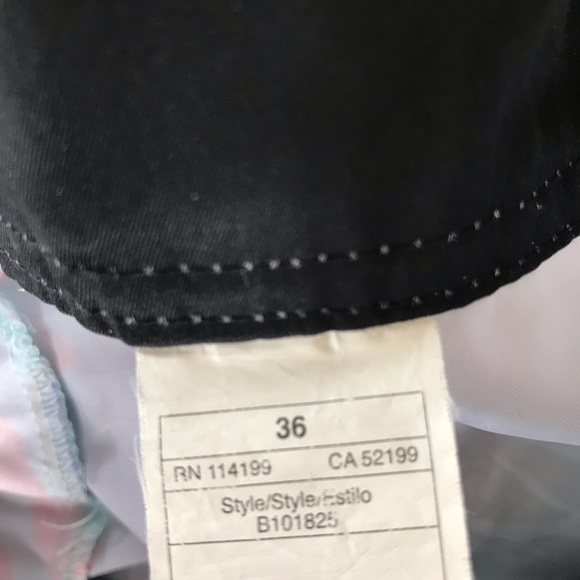 Quicksilver men’s bathing trunks board shorts (36) - Picture 5 of 5